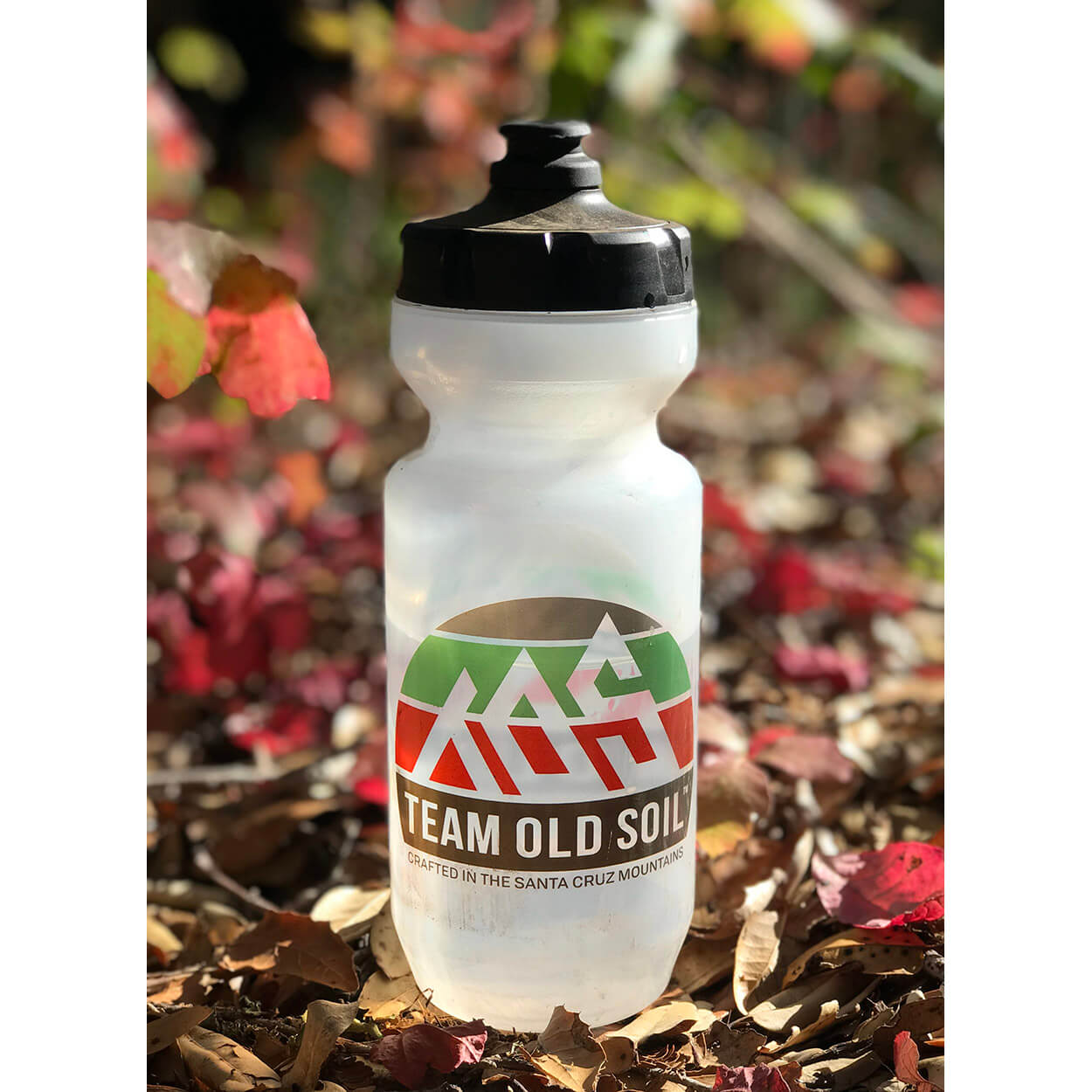 clear 22oz purist water bottle on trail